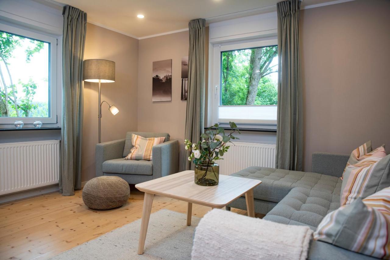 Moderne Wohnung Im Gruenen Mit Privatem Garten Donaueschingen Eksteriør billede